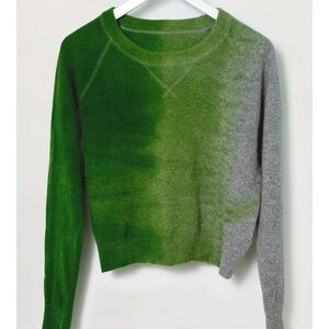 Cashmere beach sweater